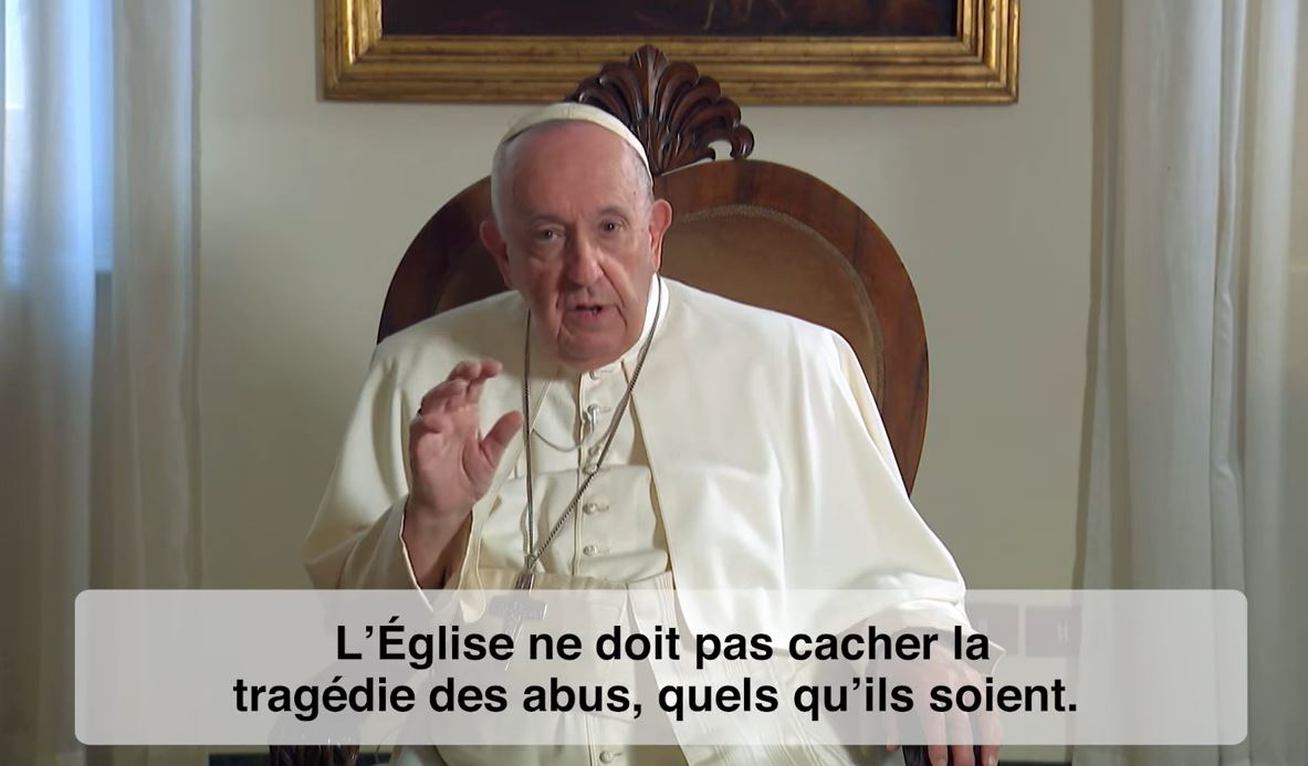 Lire la suite à propos de l’article « Demander pardon est nécessaire, mais cela n’est pas suffisant » – Prière du Pape pour les victimes d’abus