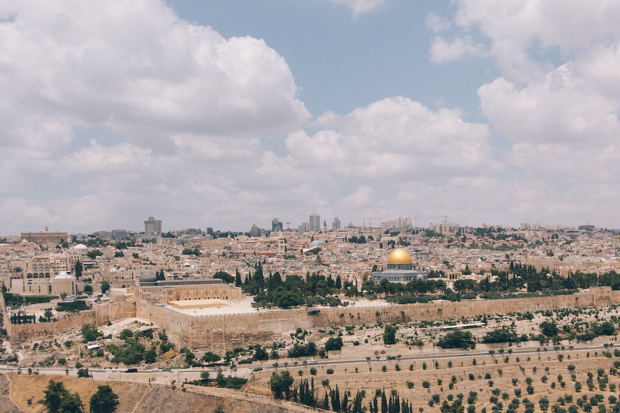 Lire la suite à propos de l’article Attaques en Israël : communiqué de Mgr Éric de Moulins-Beaufort