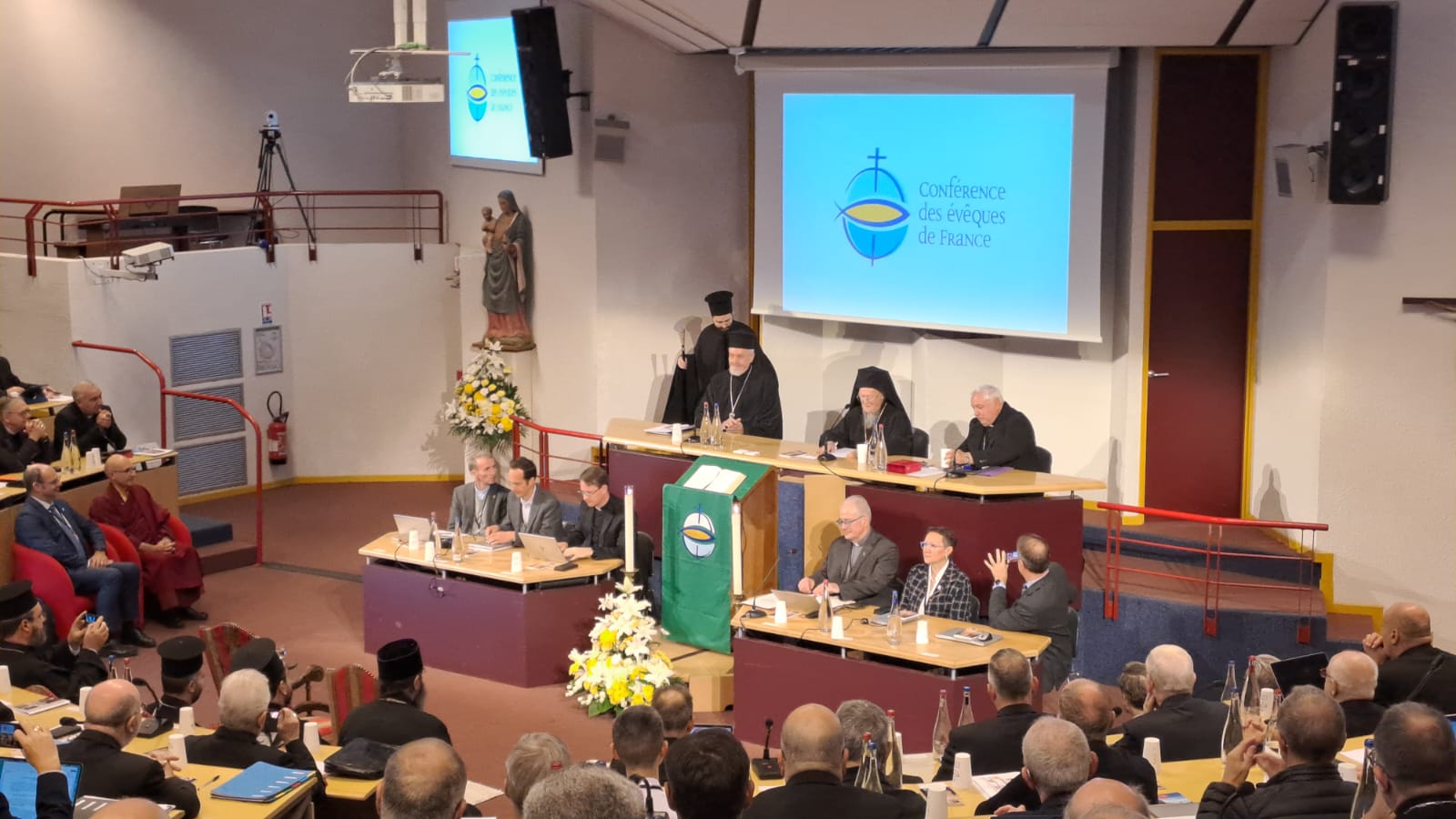 Lire la suite à propos de l’article Un début d’assemblée plénière pleinement œcuménique